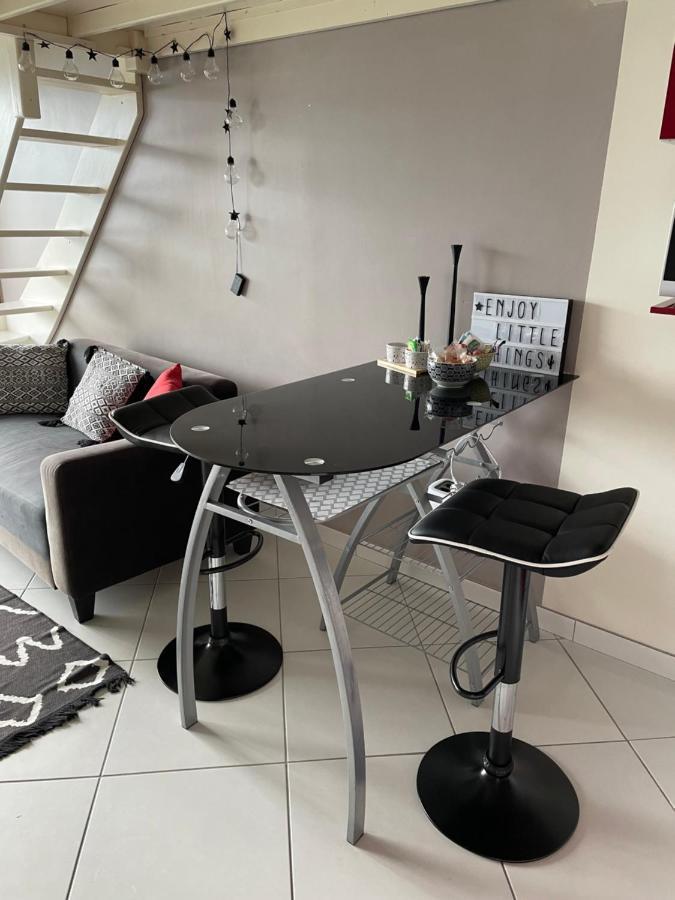 La Lumiere Du Lac Apartment เวย์ริเยร์-ดู-ลัค ภายนอก รูปภาพ